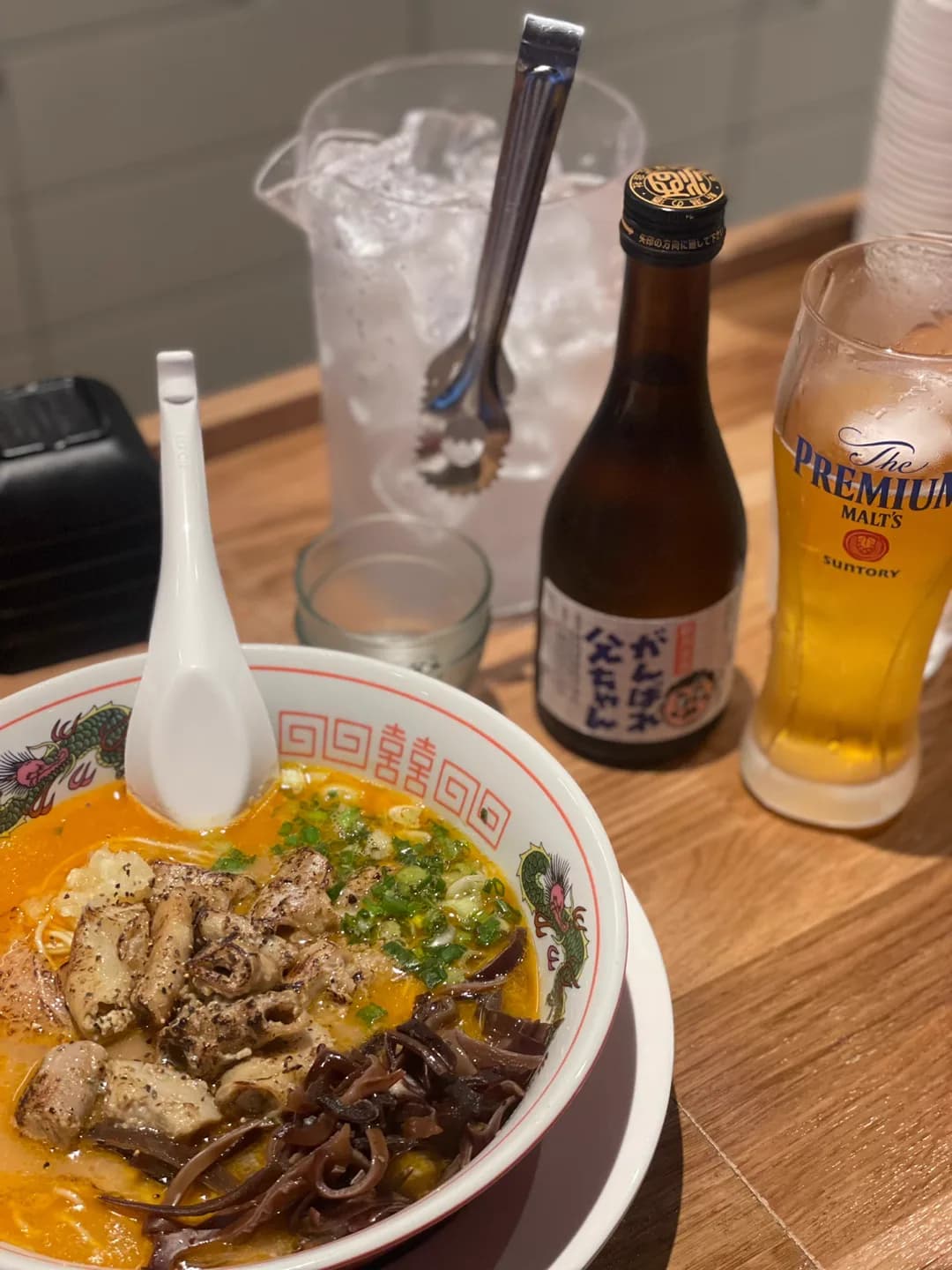 곱창라멘과 사케